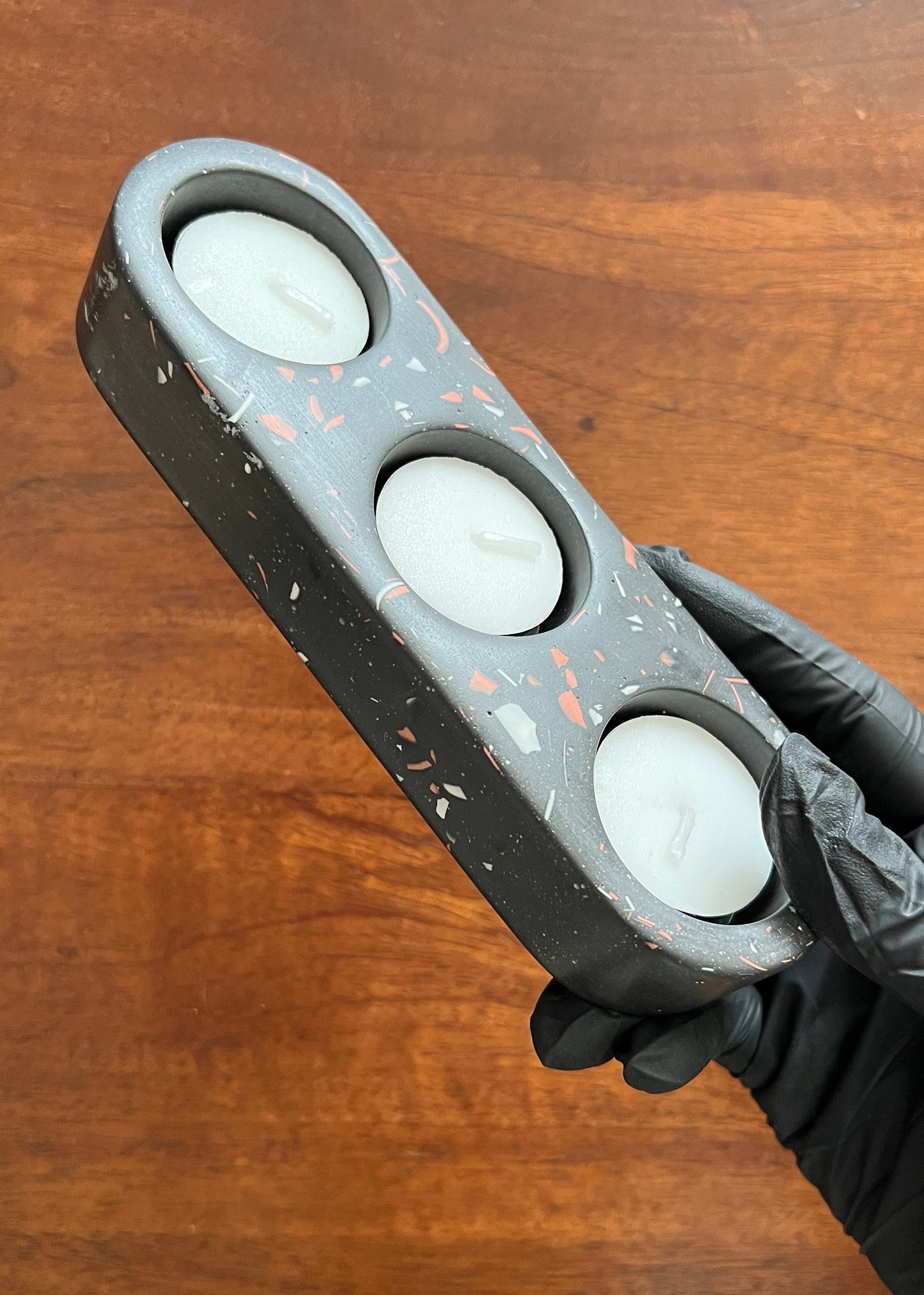 Tea light holder