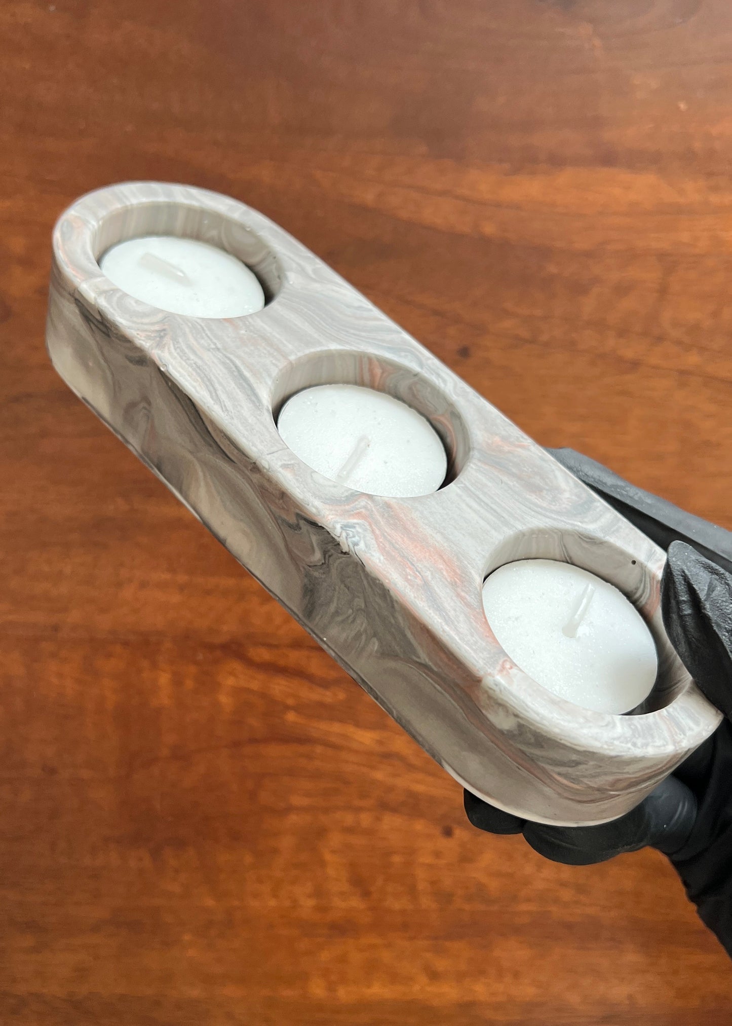 Tea light holder